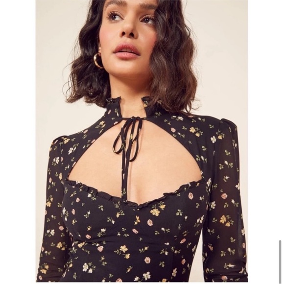 ⛔️SOLD⛔️Reformation Vivianne Black Floral Cut Out Long Sleeve Mini Dress Size 10 - Picture 3 of 9